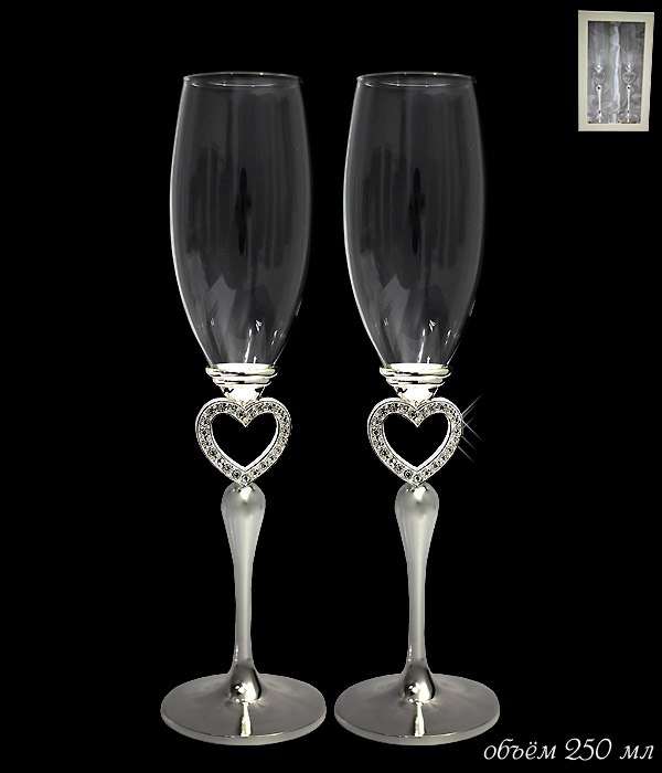 Набор фужеров