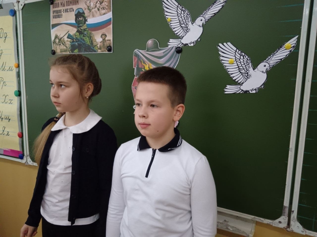 gC6hU59d200.jpg?1764932543