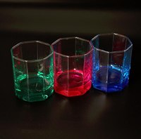 Набор стаканов