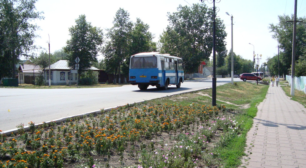 Пригородный автобус